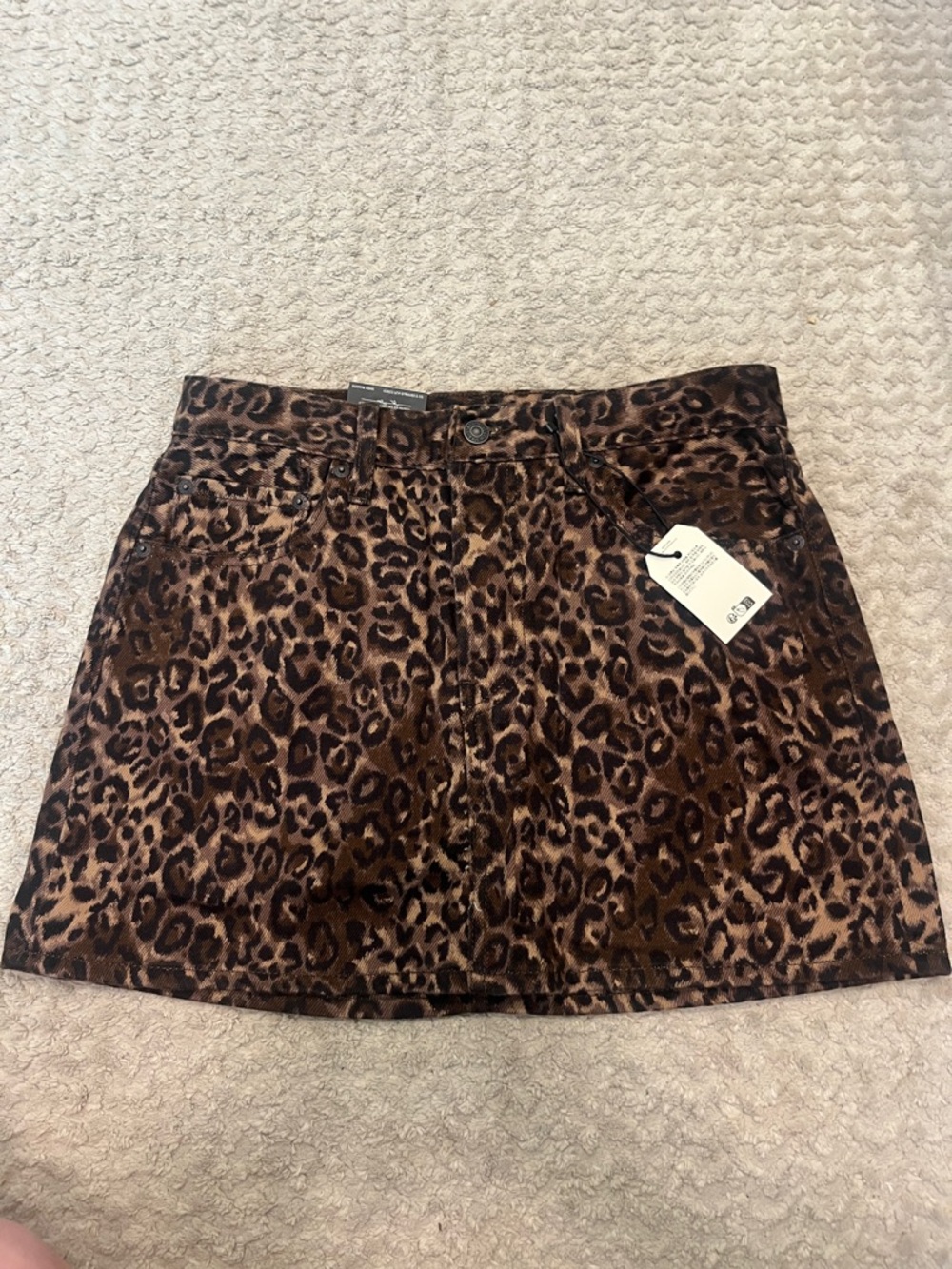 NWT Levi's Leopard Print Icon Skirt